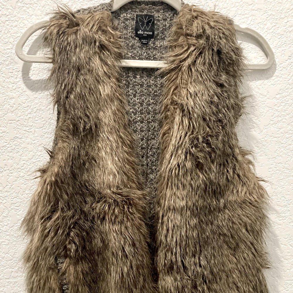XS/S - Ella Moss Faux Fur Crochet Vest